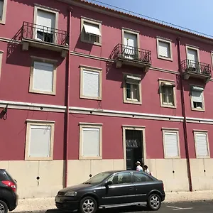 Apartment Sweet With Terrace In, Lissabon